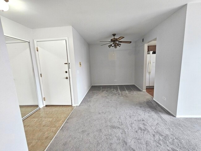 Photo - 573 Greystone Ln Unidad D2