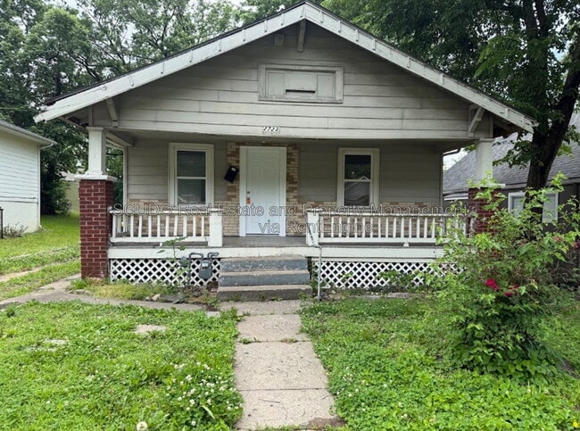 Building Photo - 2723 Lathrop Ave