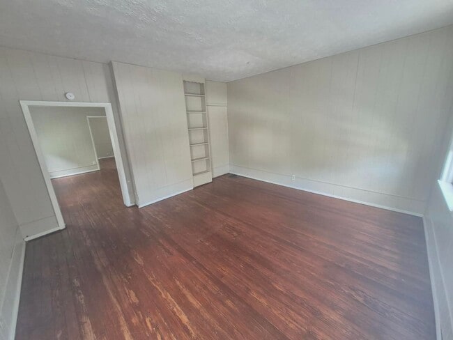 Photo - 417 Emma St Unit 417 Emma St  2