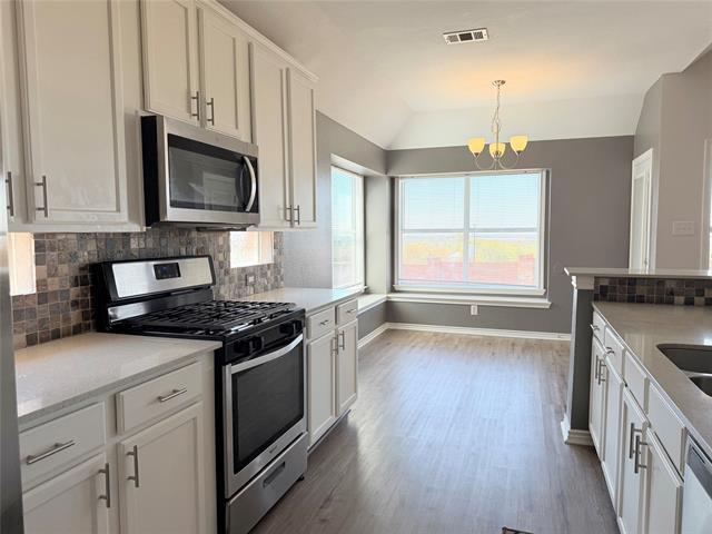 2821 Saddlebred Trail