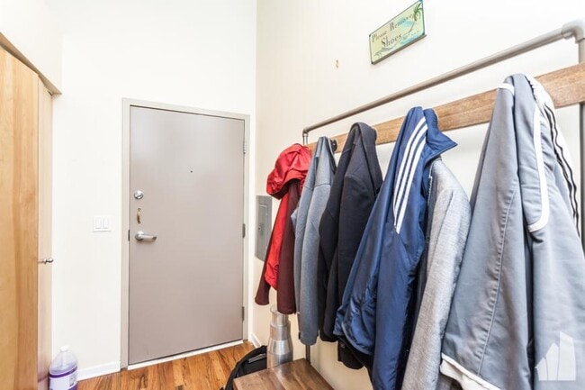 Photo - 1 bedroom in Chicago IL 60612 Unit 718