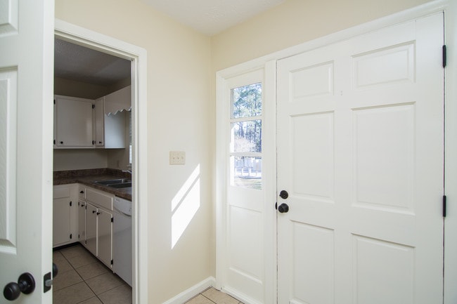 Photo - 1536 Coombs Dr