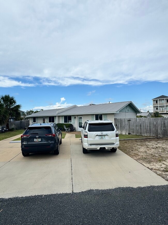 Photo - 5204 Beach Dr Unidad A