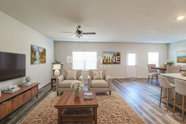 Photo - 151 Avondale Blvd SE