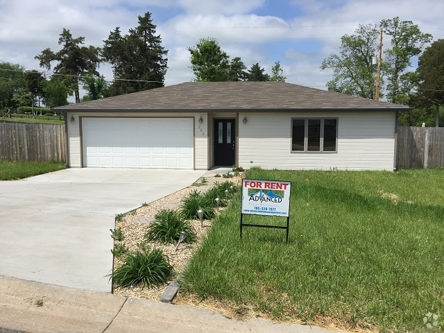 Building Photo - 3 bed 2 bath in Ogden Rental