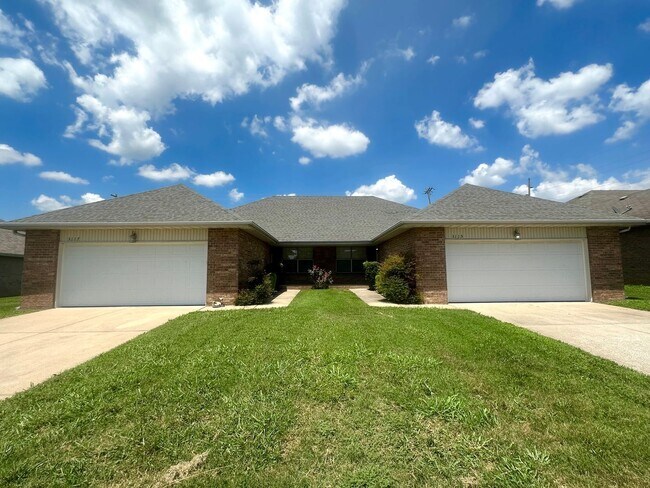 Building Photo - S0281-MF1 Unit 3115
