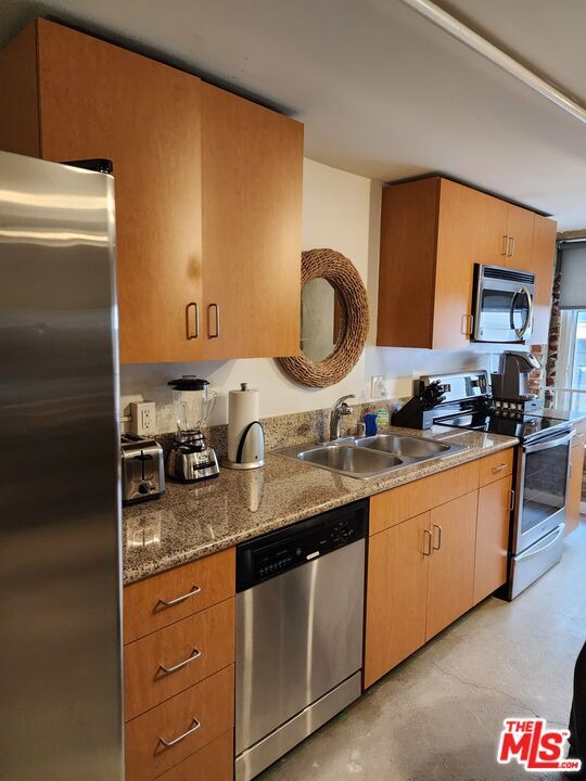 Photo - 711 S Olive St Unit 203