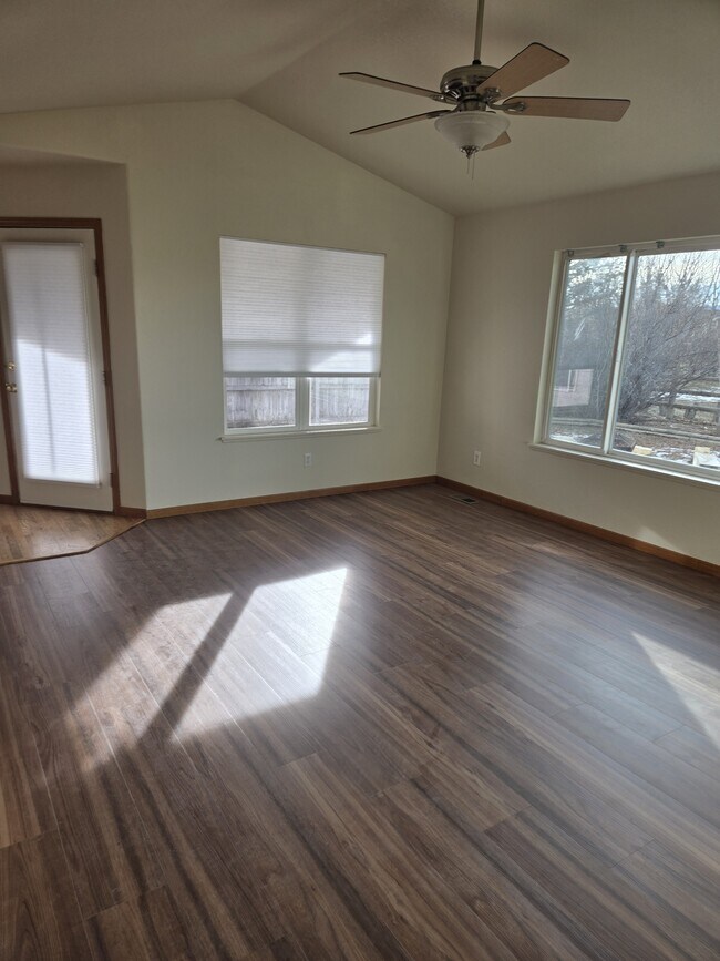 Photo - 3542 Polk Cir W