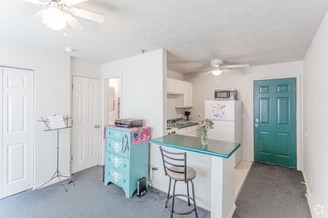 Studio - 320SF