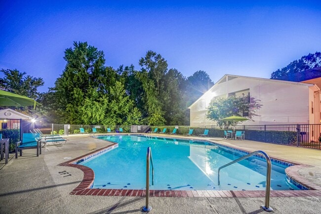 The Landings at Houston Levee
