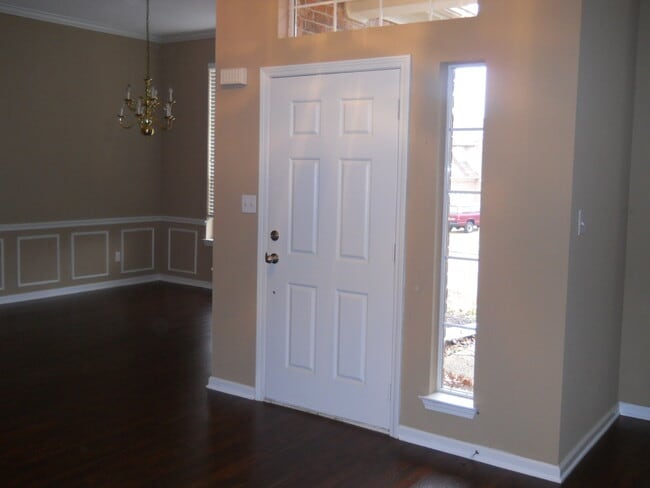 Photo - Beautiful 5br/3ba Arlington home with lots of upgrades! Pets are owner approval, fees apply. Carp...
