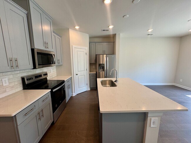 Photo - 3BR/2.5BA Townhouse in Monroe
