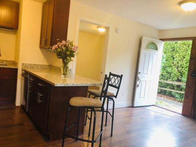 Photo - 16223 SE 136th St Unit MIL 1BR 1BA