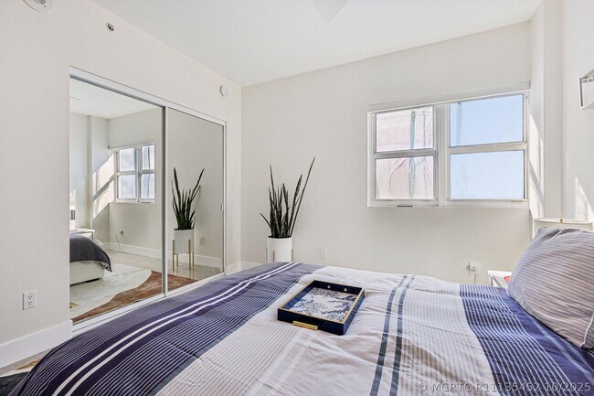Photo - 2640 Lake Shore Dr Unit 2312