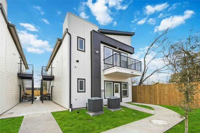 Photo - 7625 De Priest St Unidad A