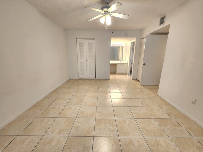 Photo - 5590 NW 61st St Unit 808