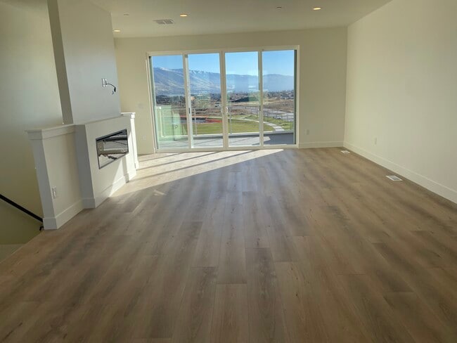 Photo - 1474 W Cook Ln