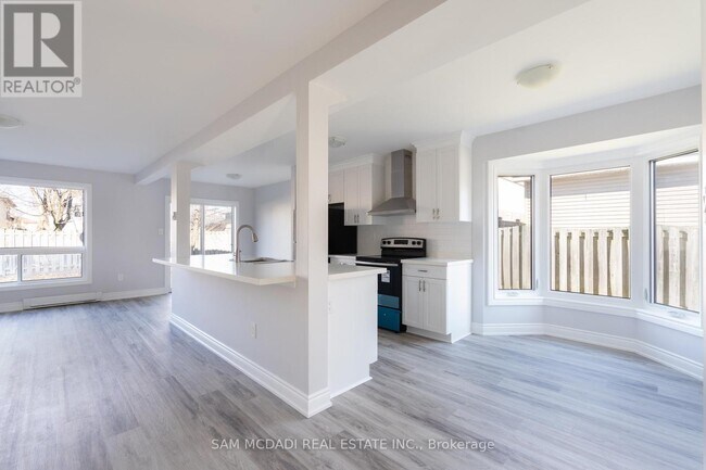 Photo - 9 Birchfield Dr