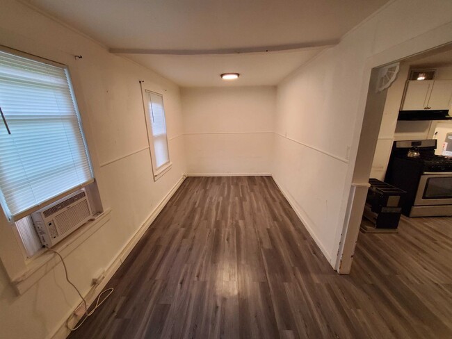 Photo - 2-Bedroom Home with Private Yard – Convenient Albany Location