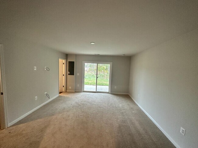 Photo - 581 Rivanna Hl Rd
