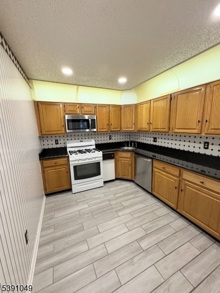 Photo - 77 Howard St