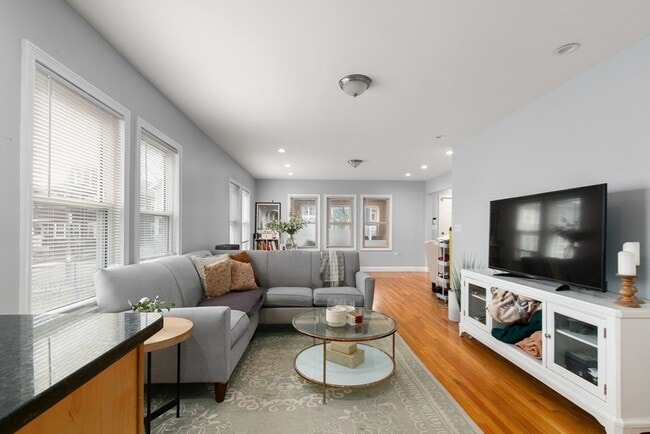 Photo - 36-38-38 Priesing St Unit 2