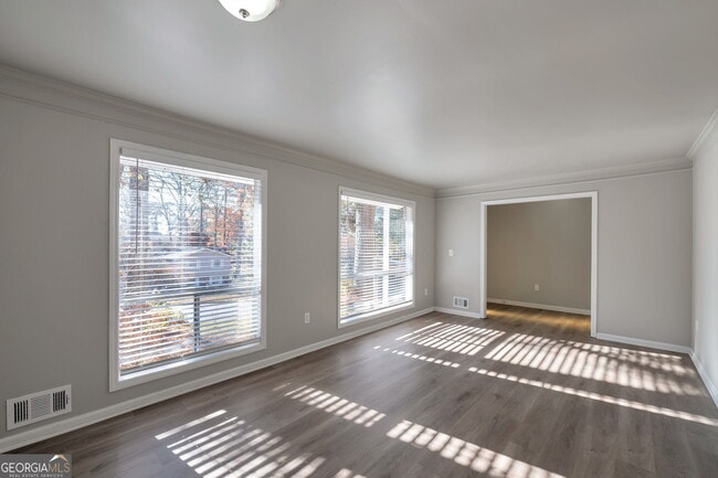 Photo - 1870 Sandgate Cir SW