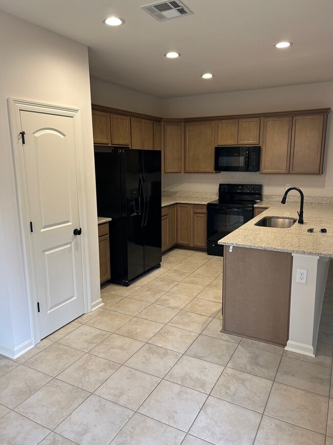 Photo - 42176 Cat Tail Rd