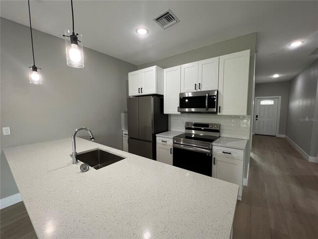 Photo - 12128 Henley Ave