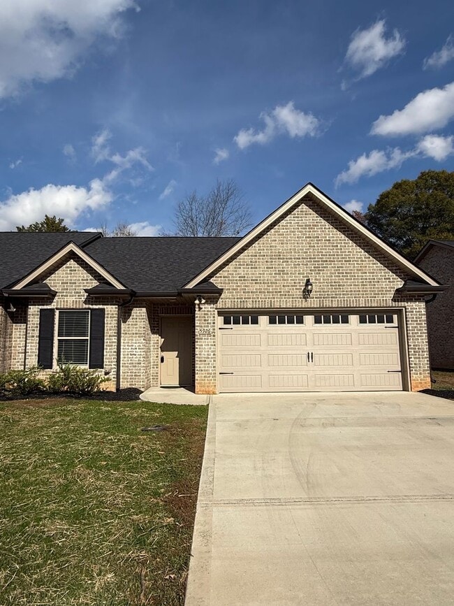 Photo - Knoxville 37912 - 2 bedroom 2 bath condo -...