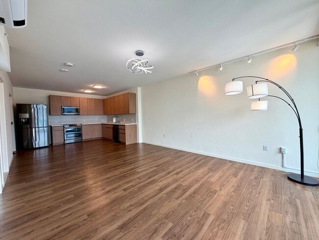 Photo - The Central Ala Moana: 1 Bed, 1 Bath Top Floor Unit with 1 Parking Unit 4204