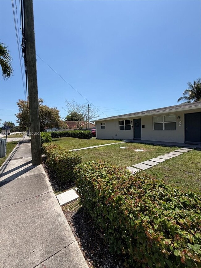 Building Photo - 9250 SW 168th St Unit 9252