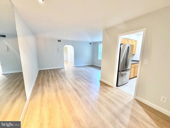 Photo - 22 S Old Glebe Rd Unidad 106D