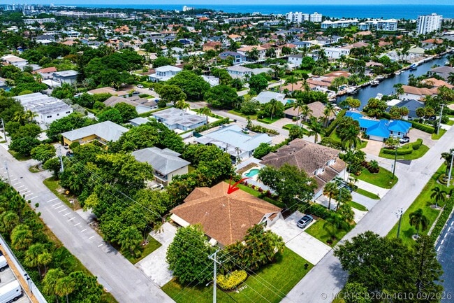 825 Dogwood Dr