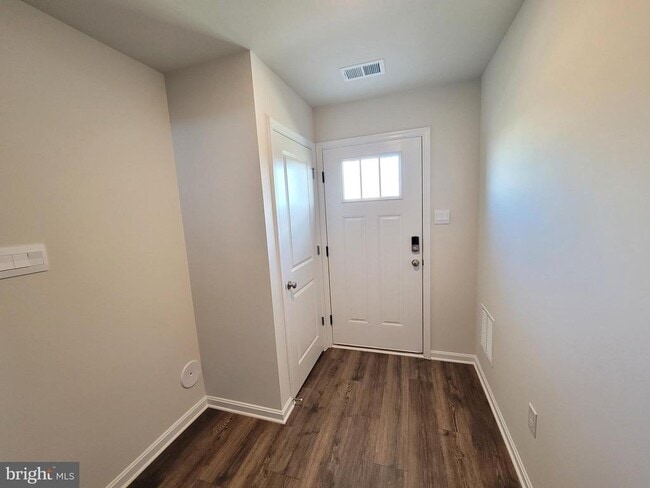 Photo - 754 Union St