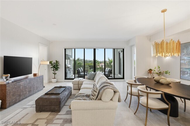 Building Photo - 1125 Central Ave Unit 469