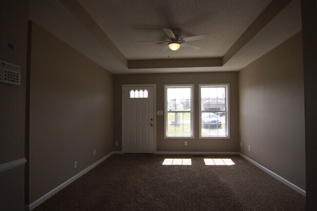 Photo - 3 Bedroom Pet Friendly Home For Rent Near ...