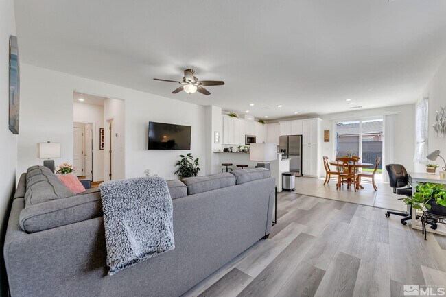 6934 Wild River Way