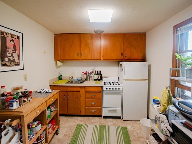 Photo - State Street Apartments