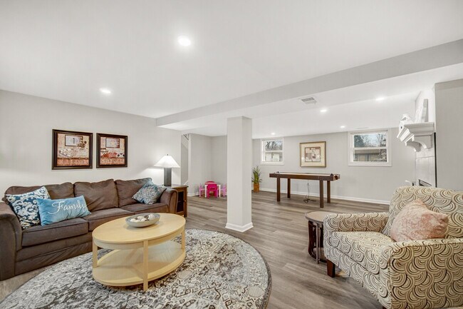 Photo - 560 Kathleen Dr Unidad SI ID1301332P