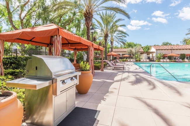 Mirasol Apartment Homes