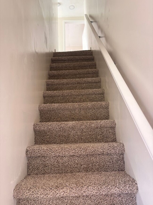 Photo - S Oak Apartment Unit 2