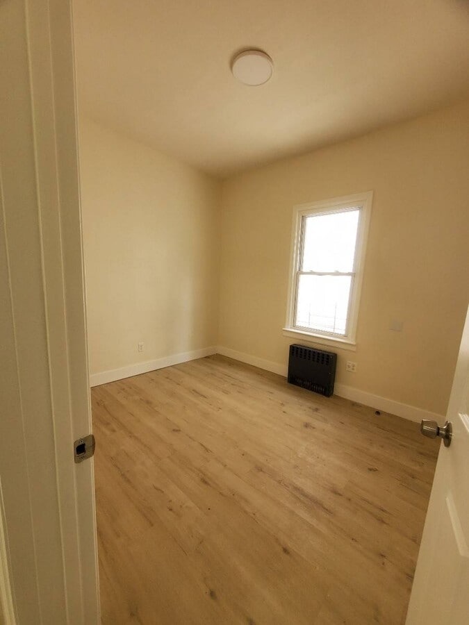 Photo - 133 Winter Ave