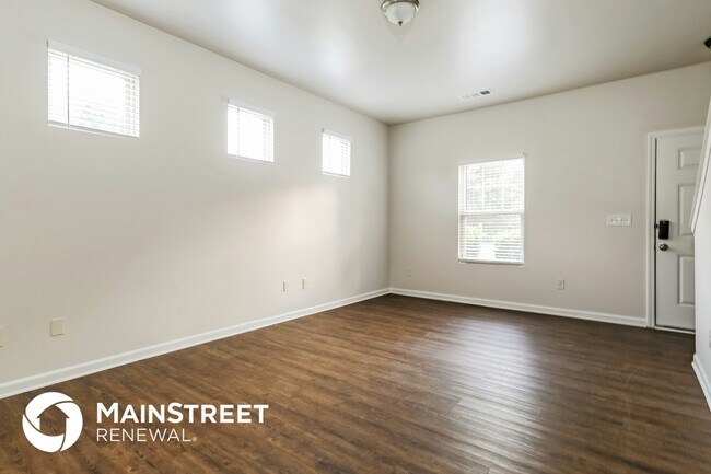 Photo - 6069 Semaphore Rdg