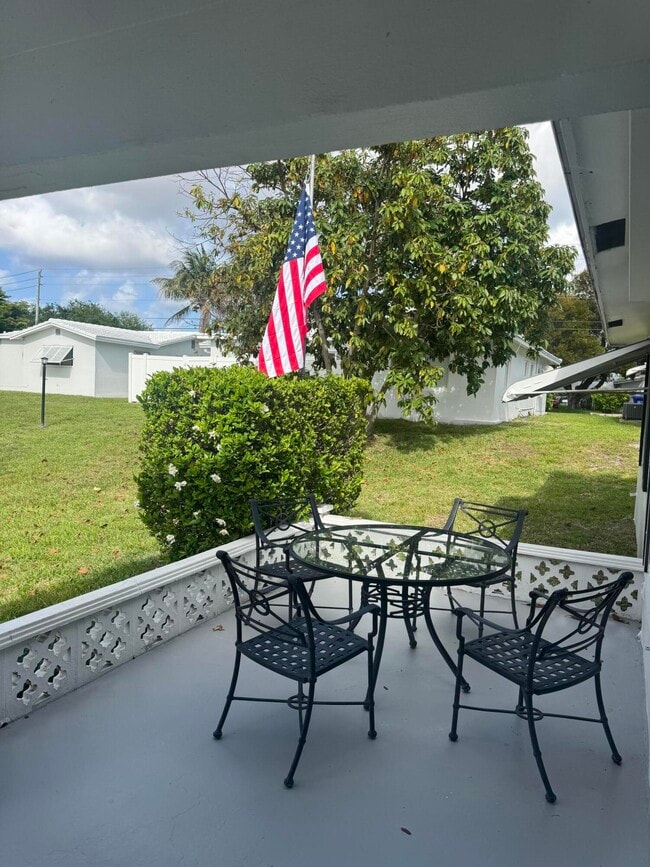 Photo - 100 NW 27th St