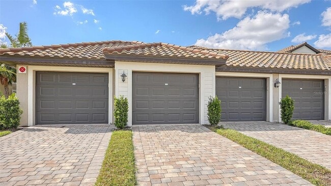 Photo - 5710 Palmer Cir Unit 201
