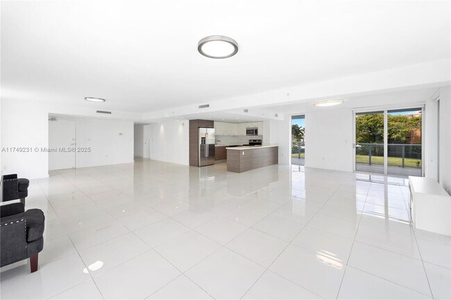 Photo - 9901 E Bay Harbor Dr Condo Unit 301-302