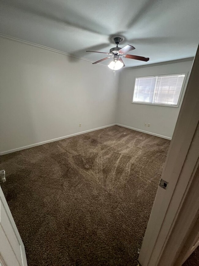 Photo - 2 Bedroom 1 Bath Apartment Close to Campus!