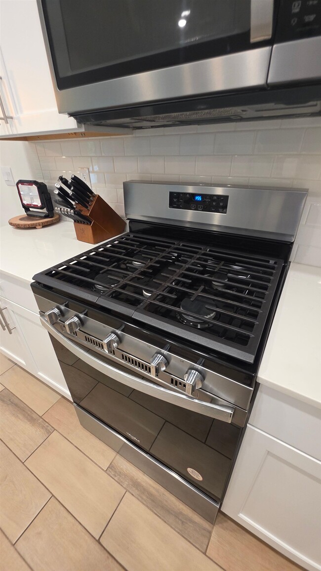 Photo - 248 Zancara St