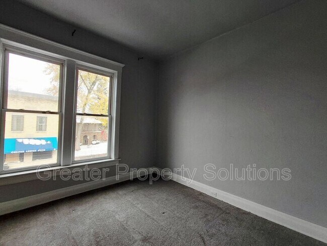 Photo - 416 E Commercial Ave Casa